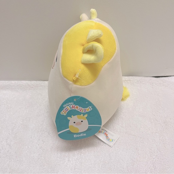 Squishmallows Bodie the cow - Picture 2 of 3